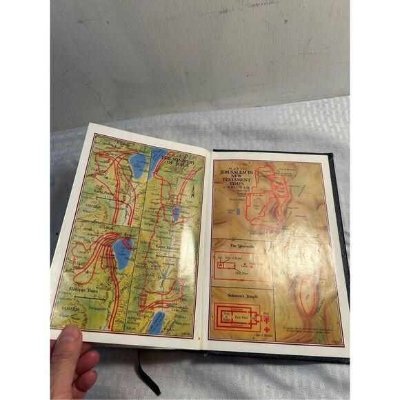 Holman Master Study Bible KJV & User Guide 1981 - Picture 12 of 16